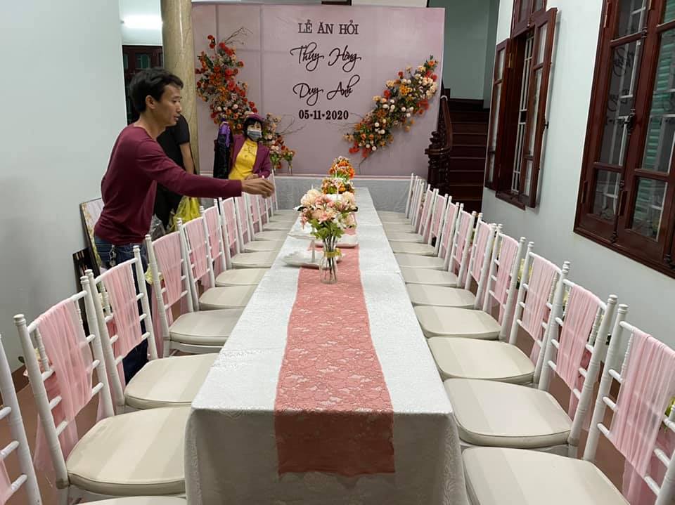 Giá thuê bàn ghế Banquet mới nhất tại Việt Hà event