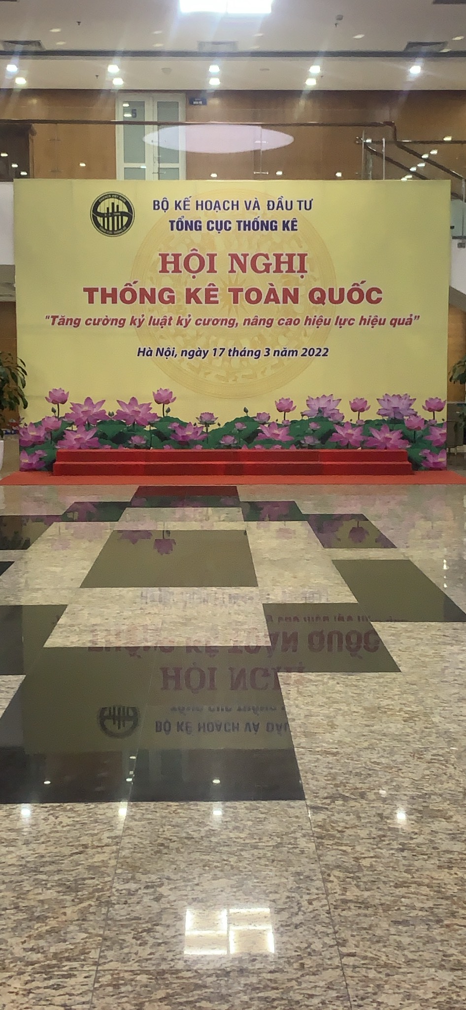Thi công backdrop giá rẻ