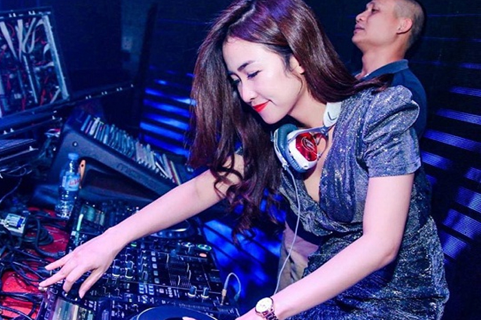 Cho thuê DJ Trang Moon