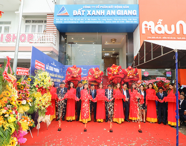 Tổ chức khai trương trọn gói